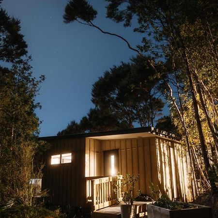 Treehouse Hideaway At Rekindle Tree Houses Opua ภายนอก รูปภาพ